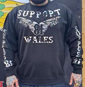 Support 81 Wales Unisex sweater